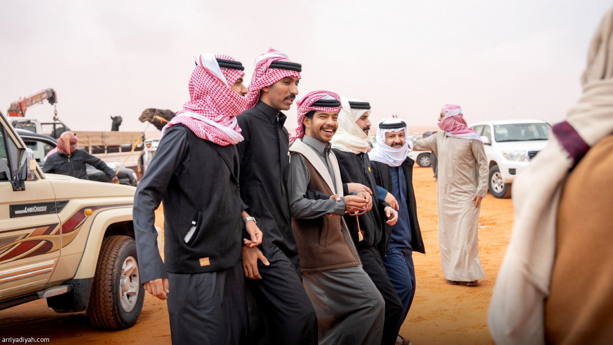 مسيرة وتأجيل