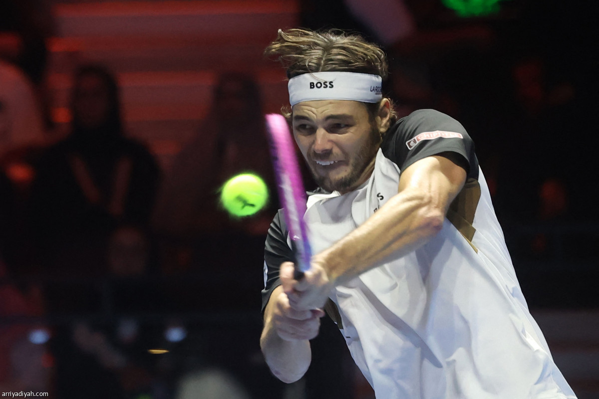 ألكاراز يعبر