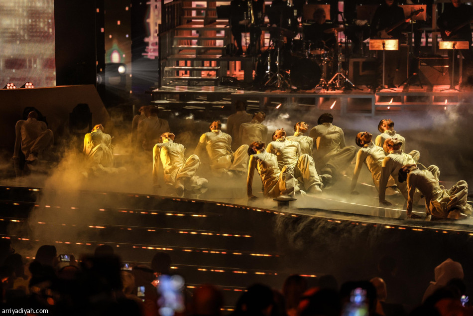 بحضور ال الشيخ.. JOY AWARDS يحتفي بالمبدعين ونجوم الفن والرياضة